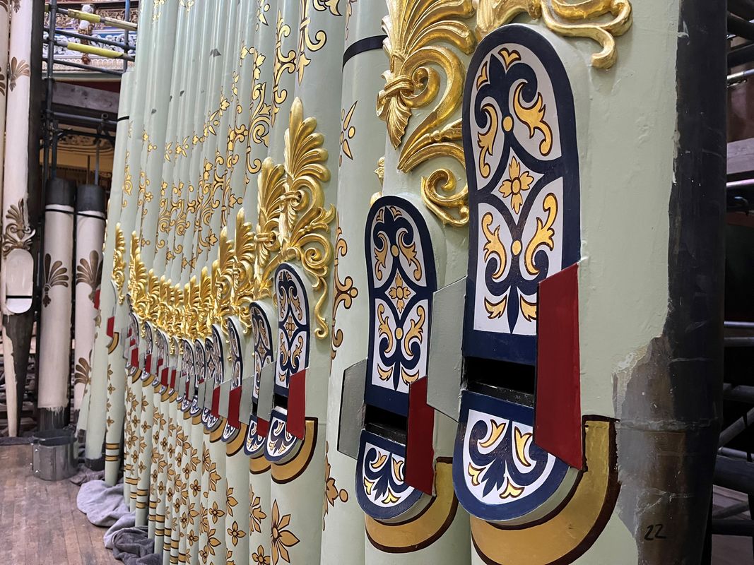 Leeds Town Hall organ façade pipes