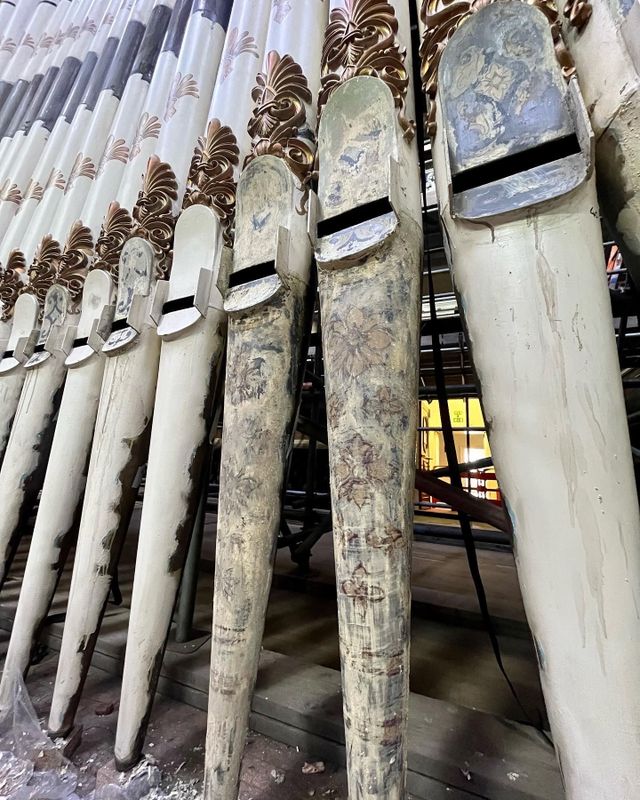 Leeds Town Hall organ façade pipes